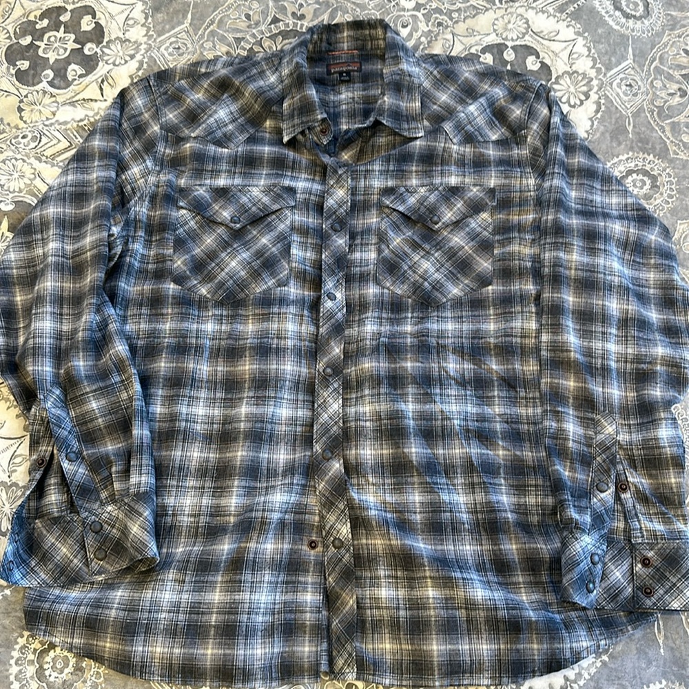 Patagonia flannel long sleeve shirt XL